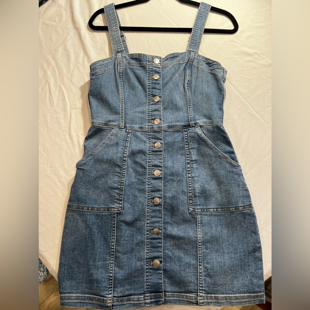 H&M Jean dress Size 6